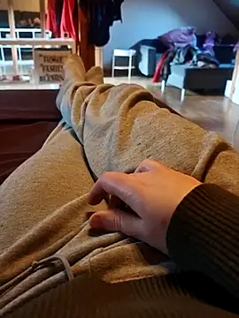 Snapshot of Horny_mummy chatting on February 6, 2026, 3:19 pm Horny mummy online show from February 6, 2026, 3:19 pm