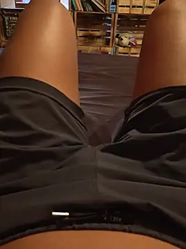 Snapshot of Horny_mummy chatting on July 15, 2026, 6:48 pm Horny mummy online show from July 15, 2026, 6:48 pm
