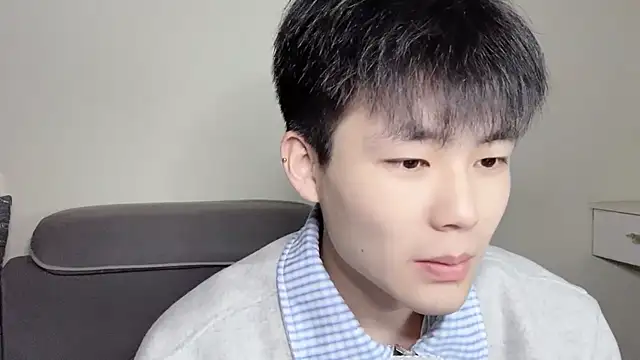 Snapshot of xiaoyang5200 chatting on November 22, 2025, 2:38 pm xiaoyang5200 online show from November 22, 2025, 2:38 pm