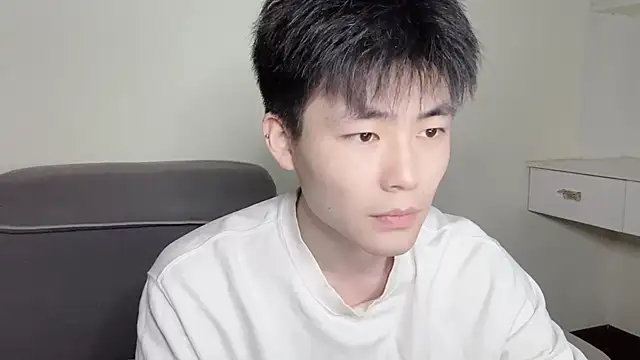 Snapshot of xiaoyang5200 chatting on November 6, 2025, 1:48 pm xiaoyang5200 online show from November 6, 2025, 1:48 pm