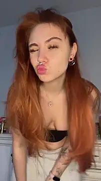 Snapshot of LunaMillie chatting on January 18, 2026, 3:26 pm LunaMillie online show from January 18, 2026, 3:26 pm