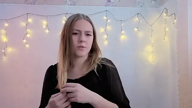 Snapshot of ShyMistery chatting on November 10, 2025, 11:59 am ShyMistery online show from November 10, 2025, 11:59 am