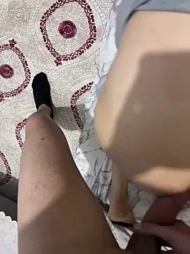 doyumsuz3131 online show from October 26, 2025, 8:20 pm