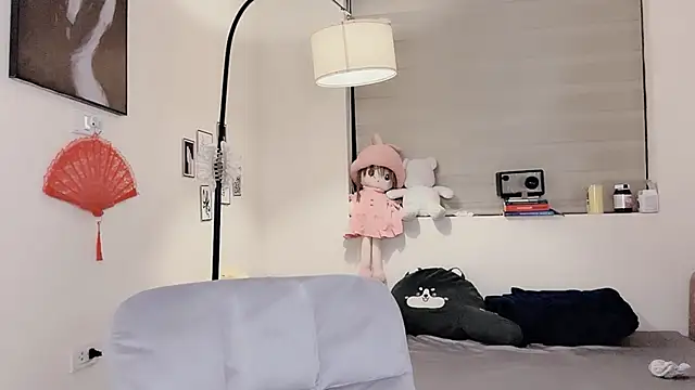 MaiLiiil online show from October 11, 2025, 10:38 am