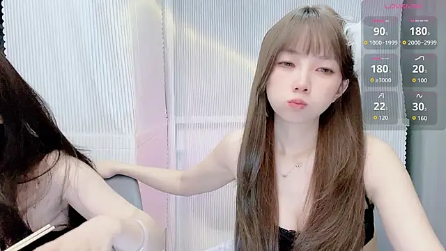 Snapshot of Janisa__PZ chatting on November 18, 2025, 11:35 am Janisa PZ online show from November 18, 2025, 11:35 am