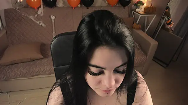 Snapshot of SandraEleson chatting on October 25, 2025, 5:50 am SandraEleson online show from October 25, 2025, 5:50 am