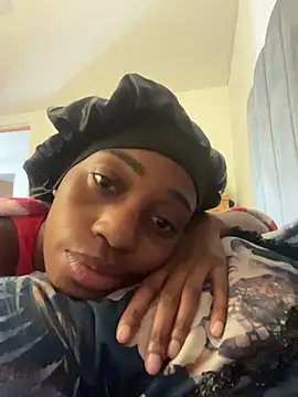 Snapshot of Ebony_danik chatting on November 25, 2025, 5:02 pm Ebony danik online show from November 25, 2025, 5:02 pm