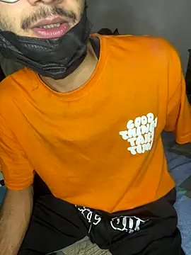 SIZZLER 1100 online show from October 15, 2025, 8:28 pm