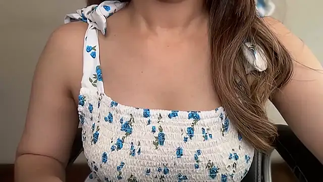 Snapshot of akankshapuri chatting on June 20, 2026, 3:44 am akankshapuri online show from June 20, 2026, 3:44 am