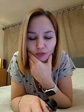 VeroLoverx online show from December 22, 2025, 6:19 pm