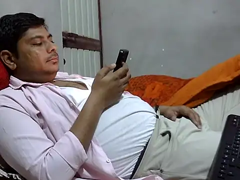 Snapshot of Ajmersingh335512 chatting on February 12, 2026, 3:45 pm Ajmersingh335512 online show from February 12, 2026, 3:45 pm