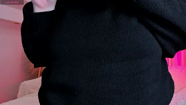 Alissa S online show from September 23, 2025, 4:14 pm