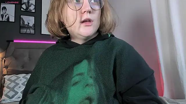 Alissa S online show from February 6, 2025, 11:53 am