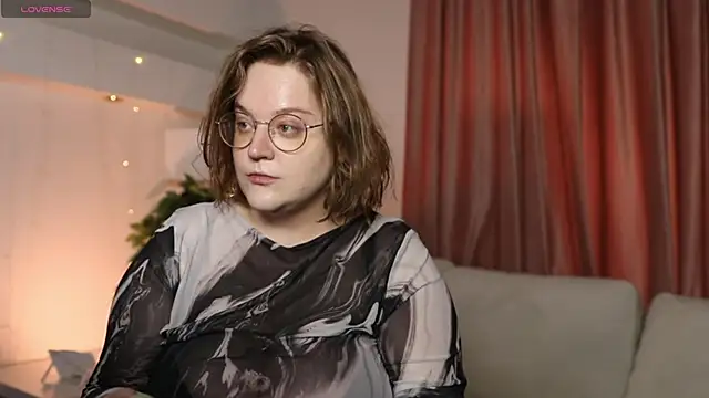 Alissa S online show from March 18, 2025, 11:22 am