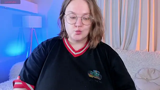 Alissa S online show from November 8, 2025, 1:36 pm