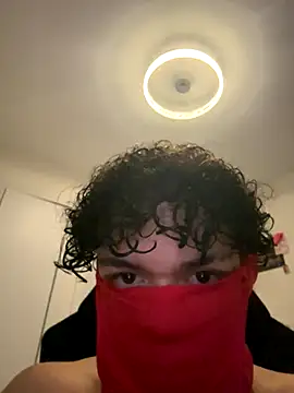 lionr0660 online show from October 3, 2025, 3:09 am