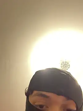 lionr0660 online show from February 7, 2026, 2:08 am