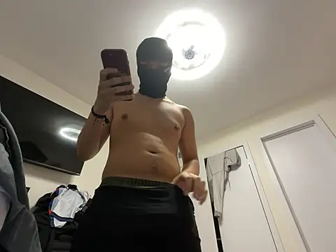 lionr0660 online show from April 1, 2026, 9:12 pm