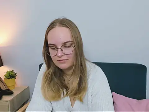 AliceCrazy69 online show from January 9, 2026, 1:18 pm