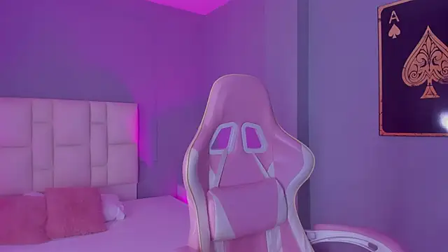 Snapshot of SammyRose_ chatting on February 28, 2026, 8:41 pm SammyRose online show from February 28, 2026, 8:41 pm