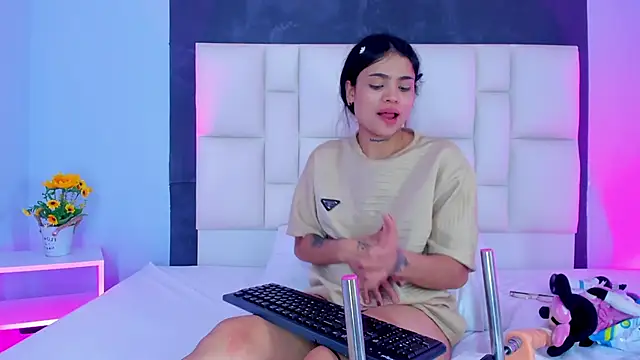 SammyRose  online show from November 10, 2025, 7:24 am