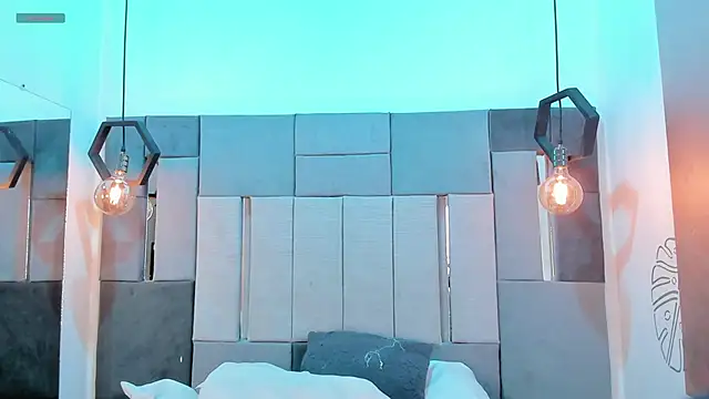 VictoriaDuart online show from February 12, 2026, 8:08 pm