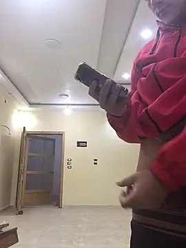 FlungBergenia online show from December 2, 2025, 2:41 pm