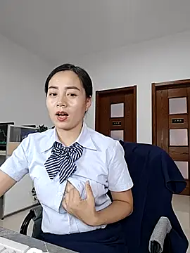 Snapshot of bingxin- chatting on October 15, 2025, 6:33 am bingxin- online show from October 15, 2025, 6:33 am