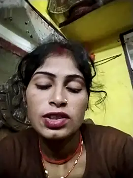 Snapshot of Susila_ji chatting on September 9, 2025, 11:14 pm Susila ji online show from September 9, 2025, 11:14 pm