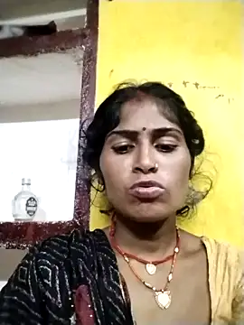 Snapshot of Susila_ji chatting on September 18, 2025, 2:53 pm Susila ji online show from September 18, 2025, 2:53 pm