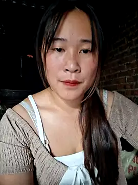 ALIENHR38 online show from November 10, 2025, 2:16 am