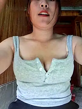 ALIENHR38 online show from September 28, 2025, 5:14 am