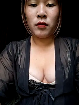 ALIENHR38 online show from September 22, 2025, 1:11 am