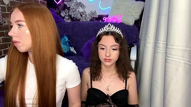 SpicyLolaSugarMaya online show from September 24, 2025, 6:20 am
