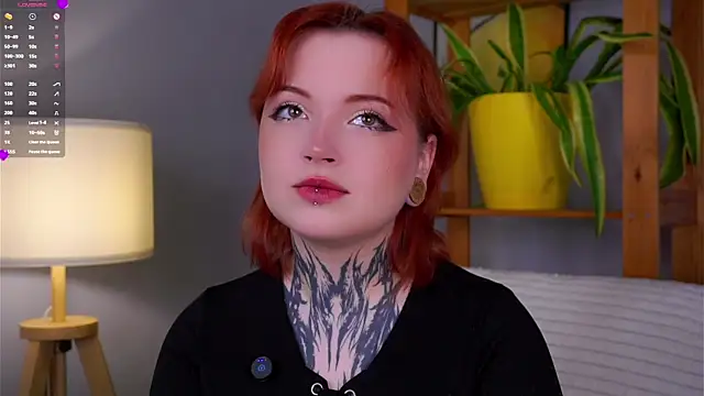 Snapshot of MarnaHarbor chatting on October 18, 2025, 1:57 pm MarnaHarbor online show from October 18, 2025, 1:57 pm