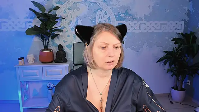 TiffanyBrauny online show from September 21, 2025, 10:20 am