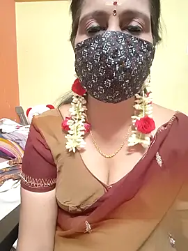 Snapshot of mallu-reshma chatting on September 18, 2025, 8:39 am mallu-reshma online show from September 18, 2025, 8:39 am