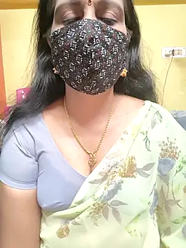 mallu-reshma online show from October 26, 2025, 2:06 pm