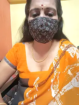 Snapshot of mallu-reshma chatting on October 5, 2025, 2:52 pm mallu-reshma online show from October 5, 2025, 2:52 pm