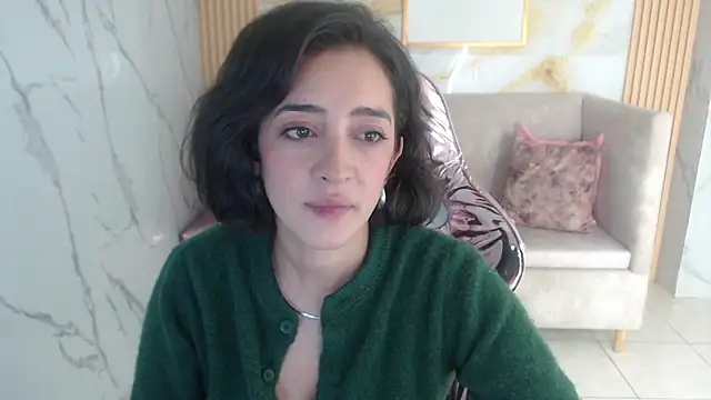 sara lopez s online show from October 18, 2025, 1:24 pm