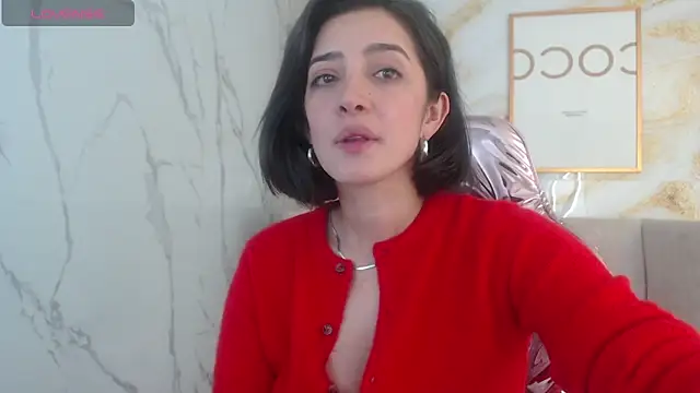 sara lopez s online show from October 29, 2025, 1:37 am