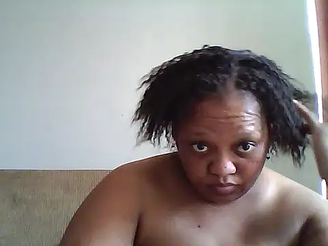 Yellobonepussy online show from September 23, 2025, 10:11 am