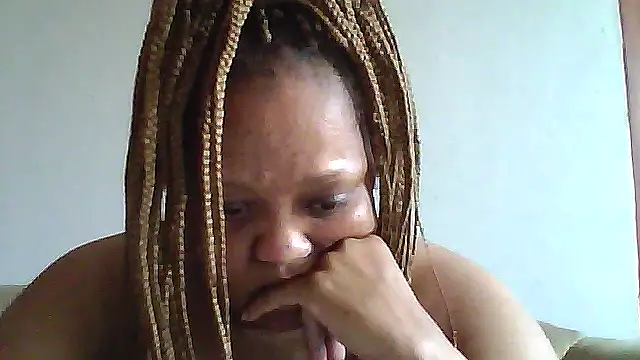 Yellobonepussy online show from September 15, 2025, 11:21 am