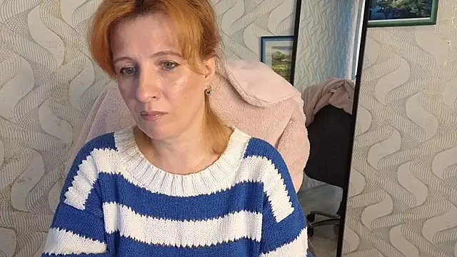 Snapshot of Elannaria chatting on September 18, 2025, 3:37 pm Elannaria online show from September 18, 2025, 3:37 pm