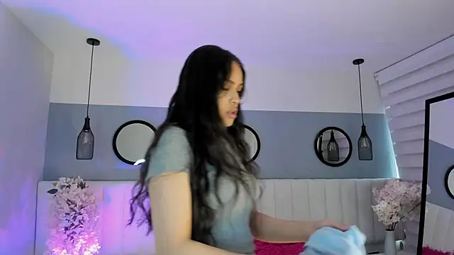 Snapshot of Mila_Hank_ chatting on November 15, 2025, 12:09 pm Mila Hank online show from November 15, 2025, 12:09 pm