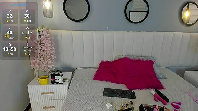 Snapshot of Mila_Hank_ chatting on October 17, 2025, 12:51 pm Mila Hank online show from October 17, 2025, 12:51 pm