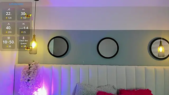 Snapshot of Mila_Hank_ chatting on October 8, 2025, 1:23 pm Mila Hank online show from October 8, 2025, 1:23 pm