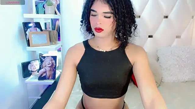 Veronica Misst  online show from September 25, 2025, 11:27 am