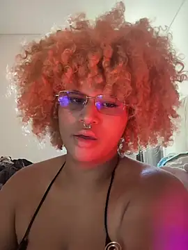 Snapshot of HoneySaphXXX chatting on August 2, 2026, 8:17 pm HoneySaphXXX online show from August 2, 2026, 8:17 pm