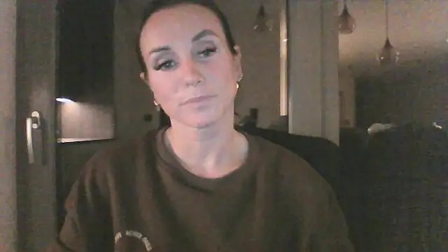 Justnani001 online show from October 7, 2025, 8:10 pm